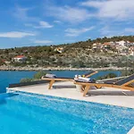 Beachfront Punta Planka With Pool