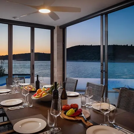 Beachfront Punta Planka With Pool