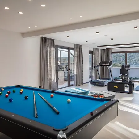 Beachfront Punta Planka With Pool Villa Rogoznica (Sibenik-Knin)