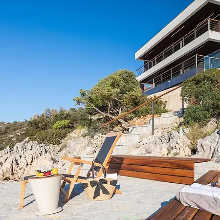 Beachfront Punta Planka With Pool Willa Rogoznica (Sibenik-Knin)