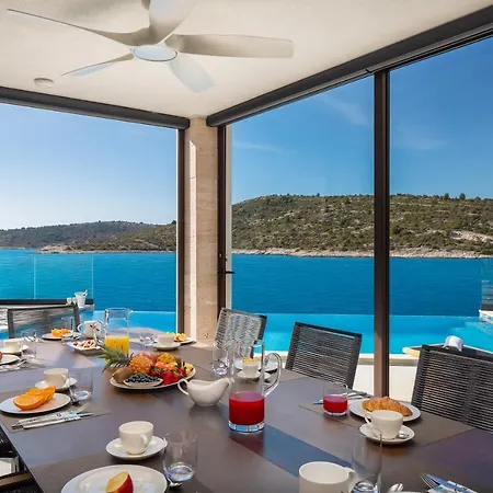 Beachfront Punta Planka With Pool