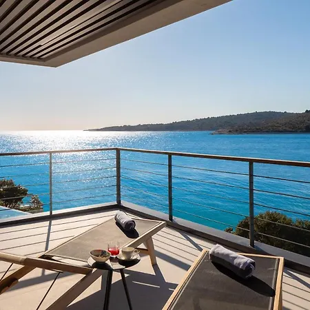 Beachfront Punta Planka With Pool