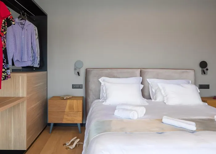 Beachfront Punta Planka With Pool Willa