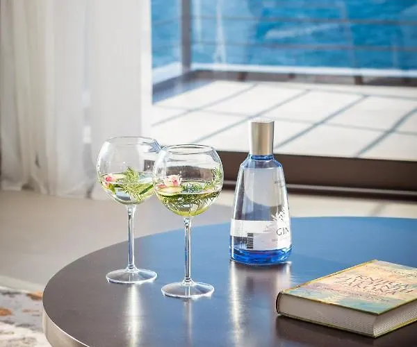 ヴィラ Beachfront Punta Planka With Pool ロゴズニッツァ