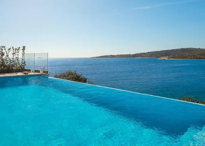 ヴィラ Beachfront Punta Planka With Pool ロゴズニッツァ