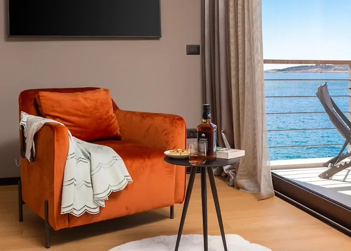 Beachfront Punta Planka With Pool Willa