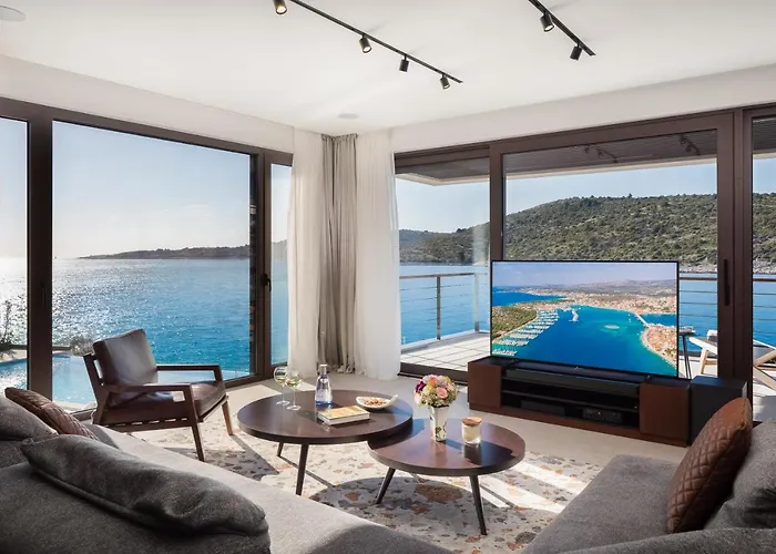 Beachfront Punta Planka With Pool