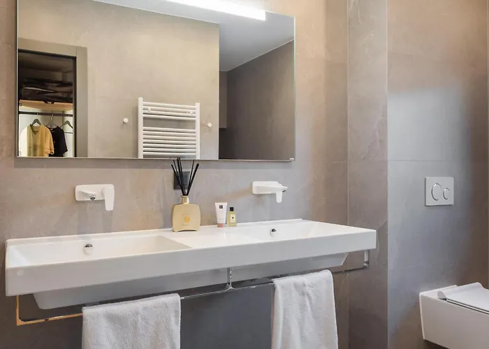 Beachfront Punta Planka With Pool ヴィラ ロゴズニッツァ