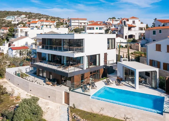 Beachfront Punta Planka With Pool Willa *