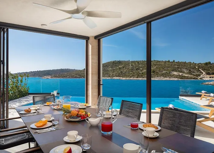 Beachfront Punta Planka With Pool