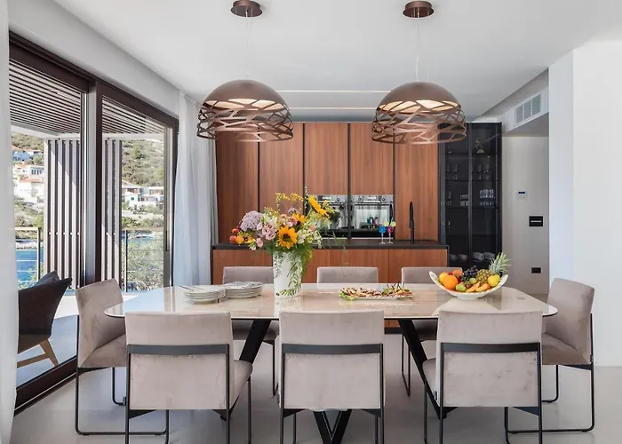 Beachfront Punta Planka With Pool ヴィラ ロゴズニッツァ